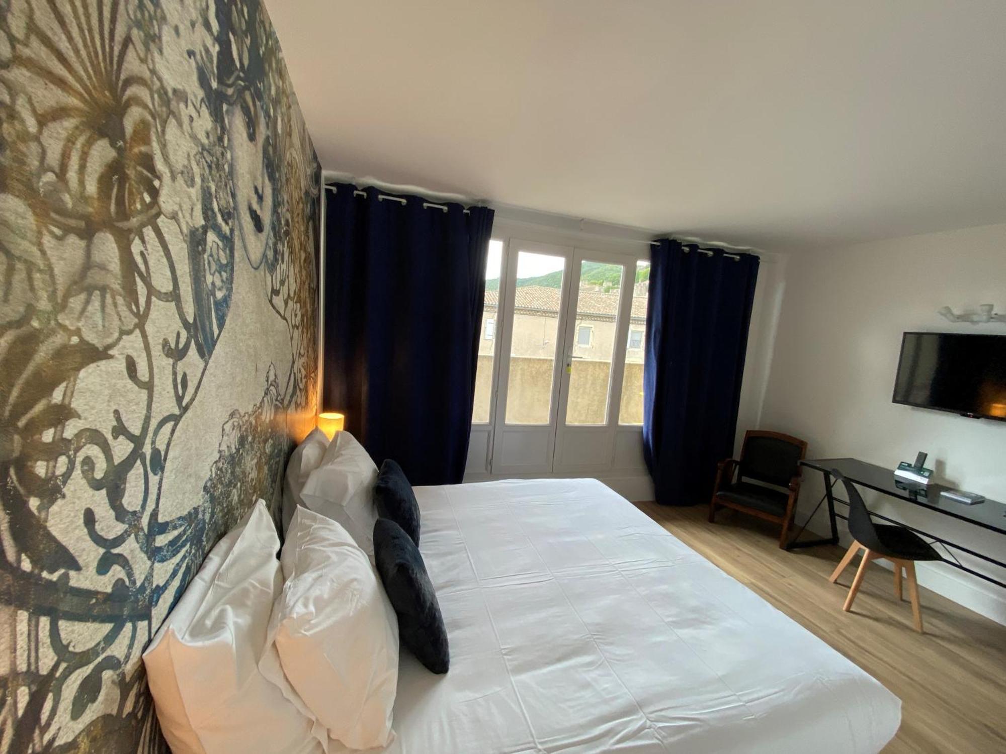 Logis Hotel Medieval, Montelimar Nord Rochemaure Екстер'єр фото