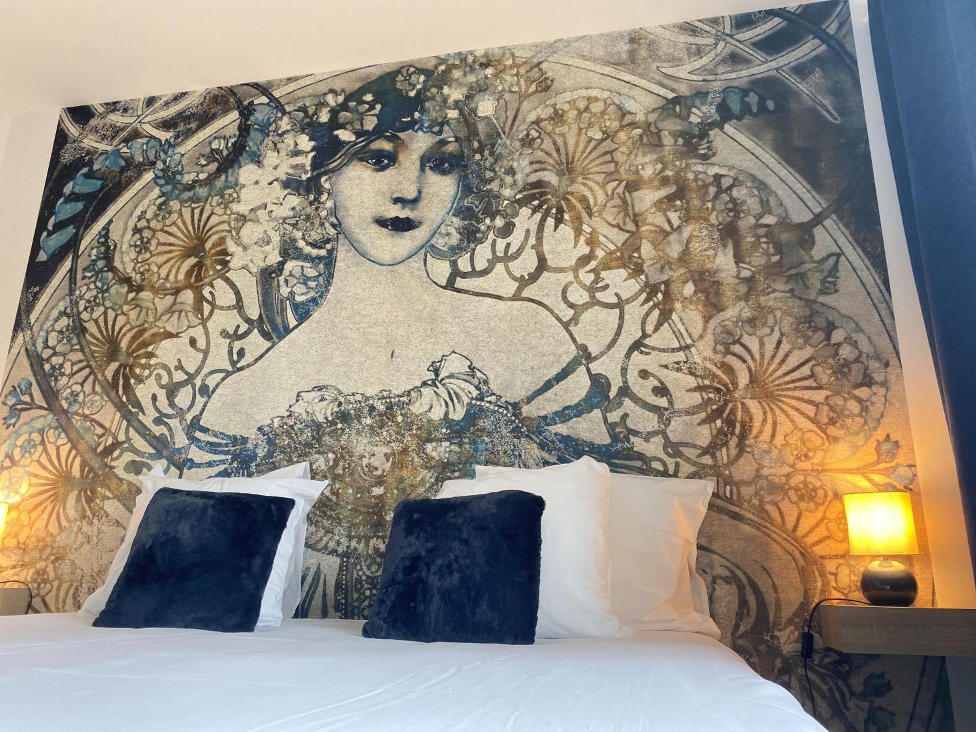 Logis Hotel Medieval, Montelimar Nord Rochemaure Екстер'єр фото