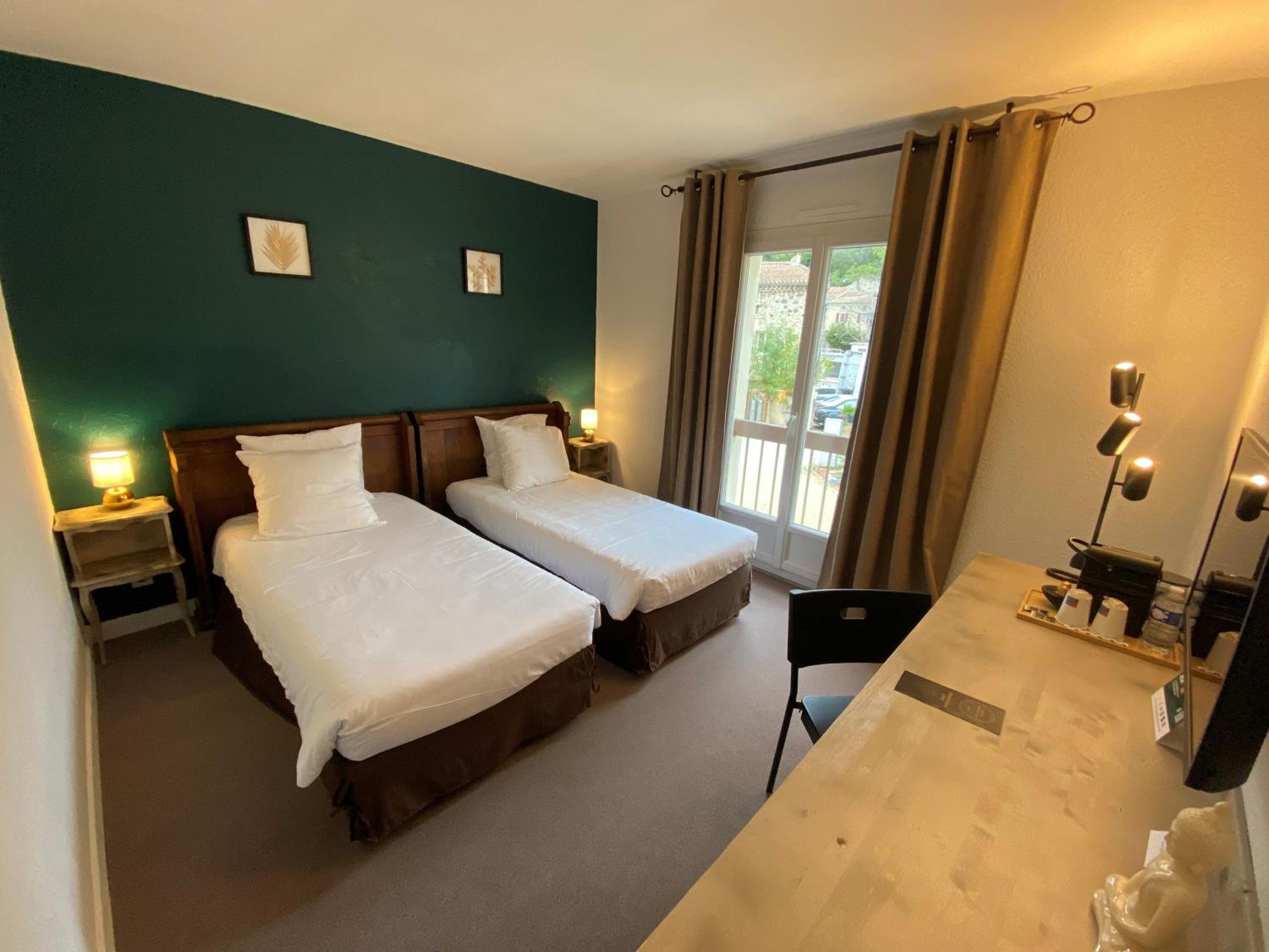 Logis Hotel Medieval, Montelimar Nord Rochemaure Екстер'єр фото
