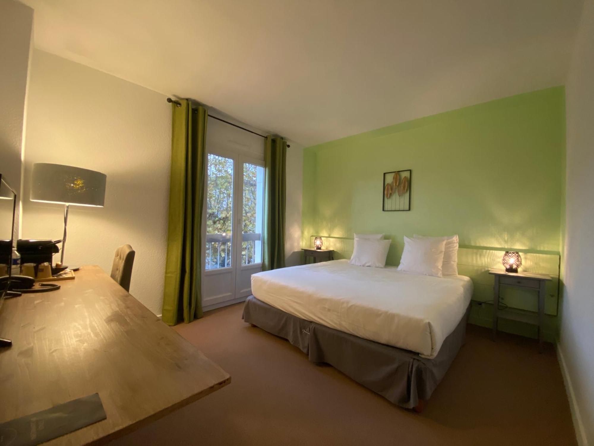 Logis Hotel Medieval, Montelimar Nord Rochemaure Екстер'єр фото